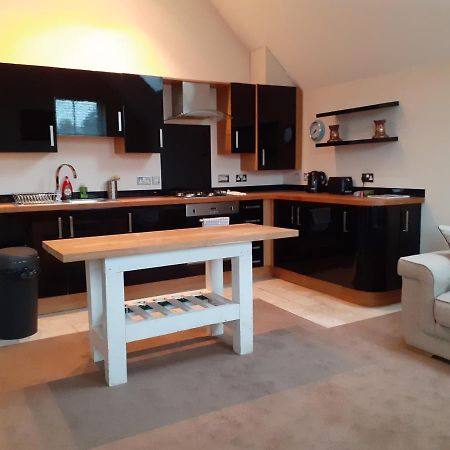 Modern 2Nd Floor 1 Bed Apartment In The Heart Of Llandudno Exterior foto